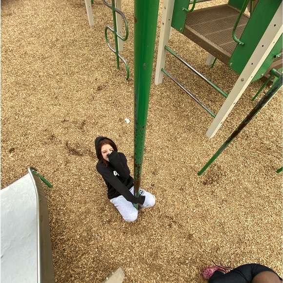 Meet your Posher, Addison - Picture 1 of 1